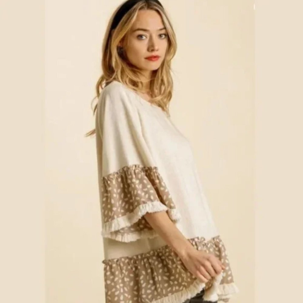 Umgee Women's Animal Print Ruffled Bell Sleeves Top - S